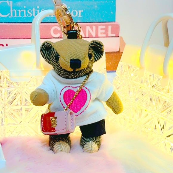 Key Pendant Burberry Sweatshirt Bear Pendant Bag Charm Crossbody - Picture 1 of 11